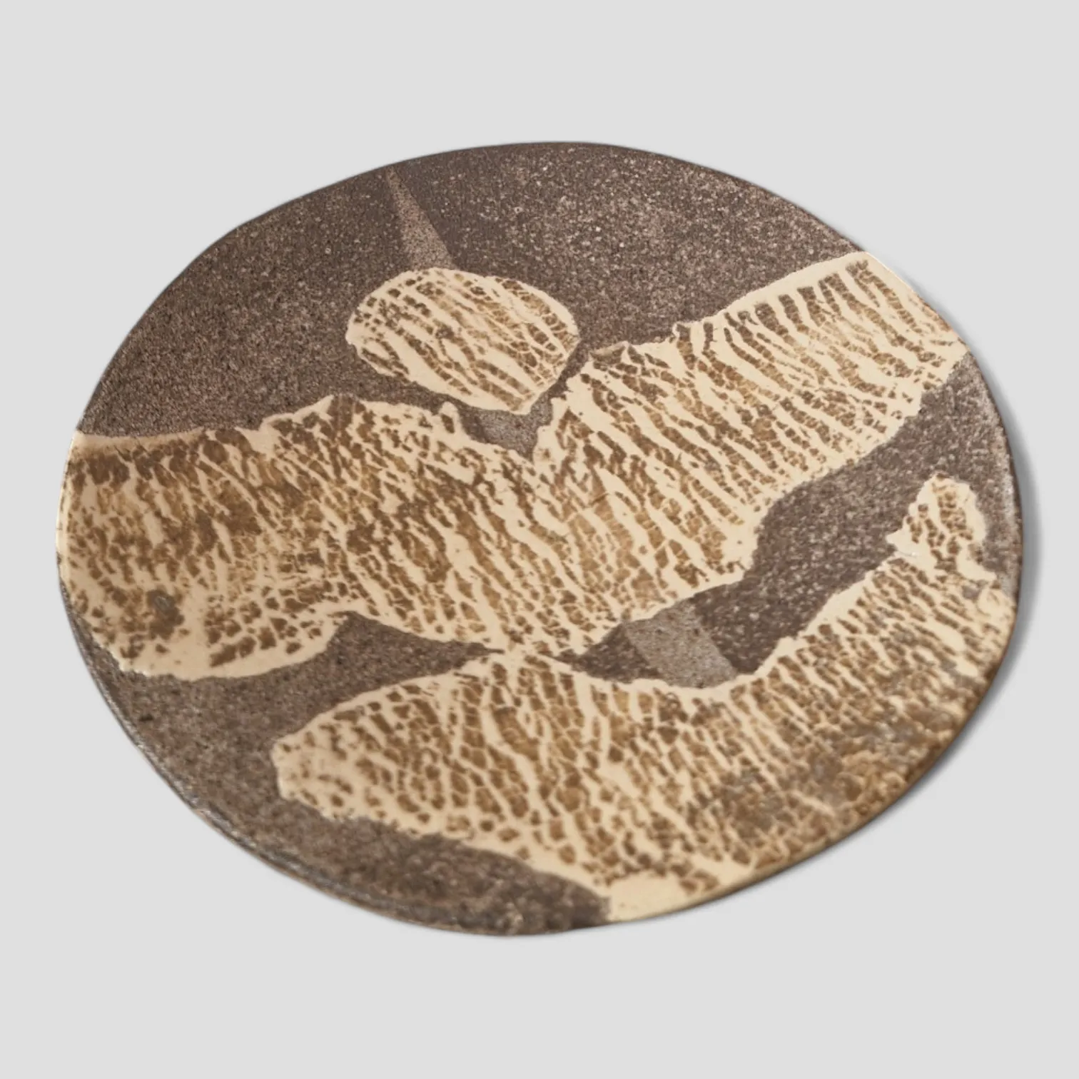 Base de Roca Volcánica Circular